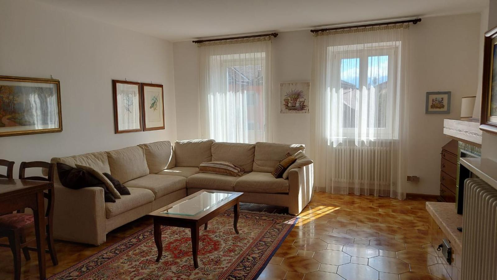 Casa Vacanze Paola Romeno ภายนอก รูปภาพ