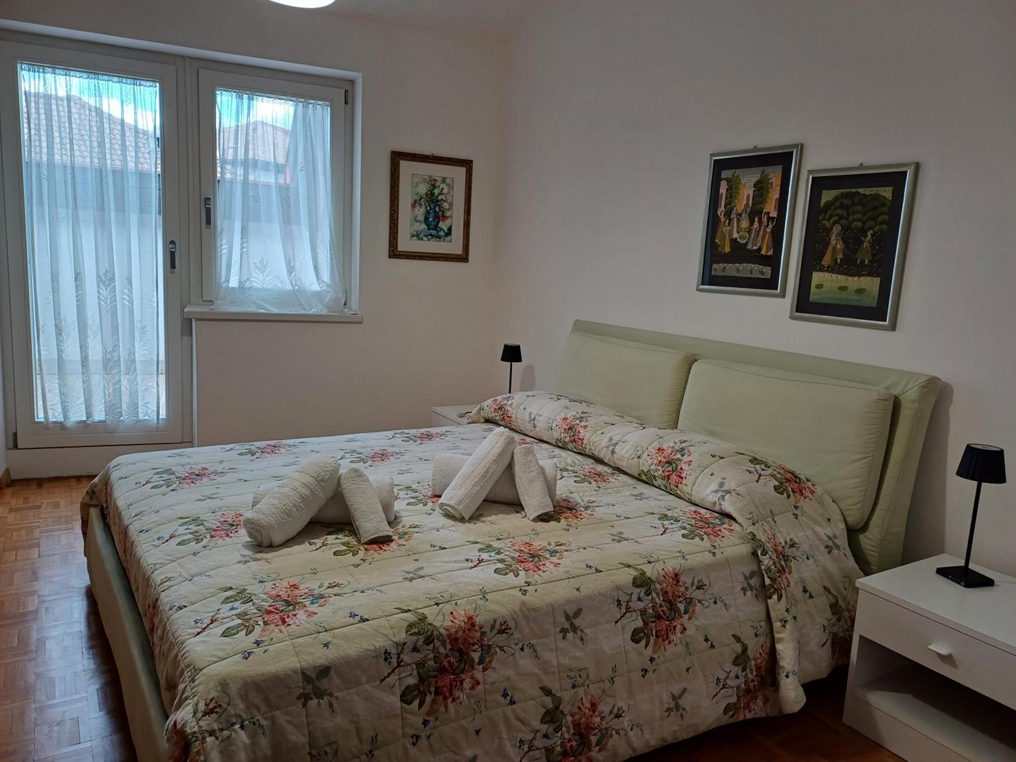 Casa Vacanze Paola Romeno ภายนอก รูปภาพ
